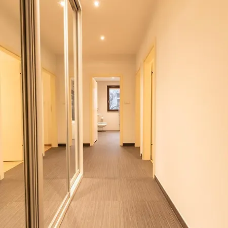 Basha Premium 2 Sopot