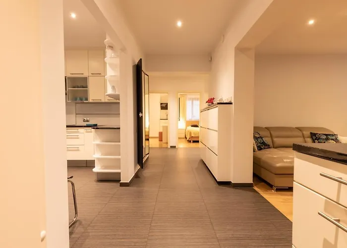 Basha Premium 2 * Sopot