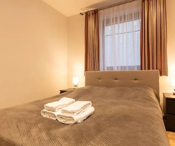 Basha Premium 2 Sopot